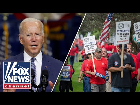 Read more about the article Live: President Biden meets with auto workers, UAW president in Illinois